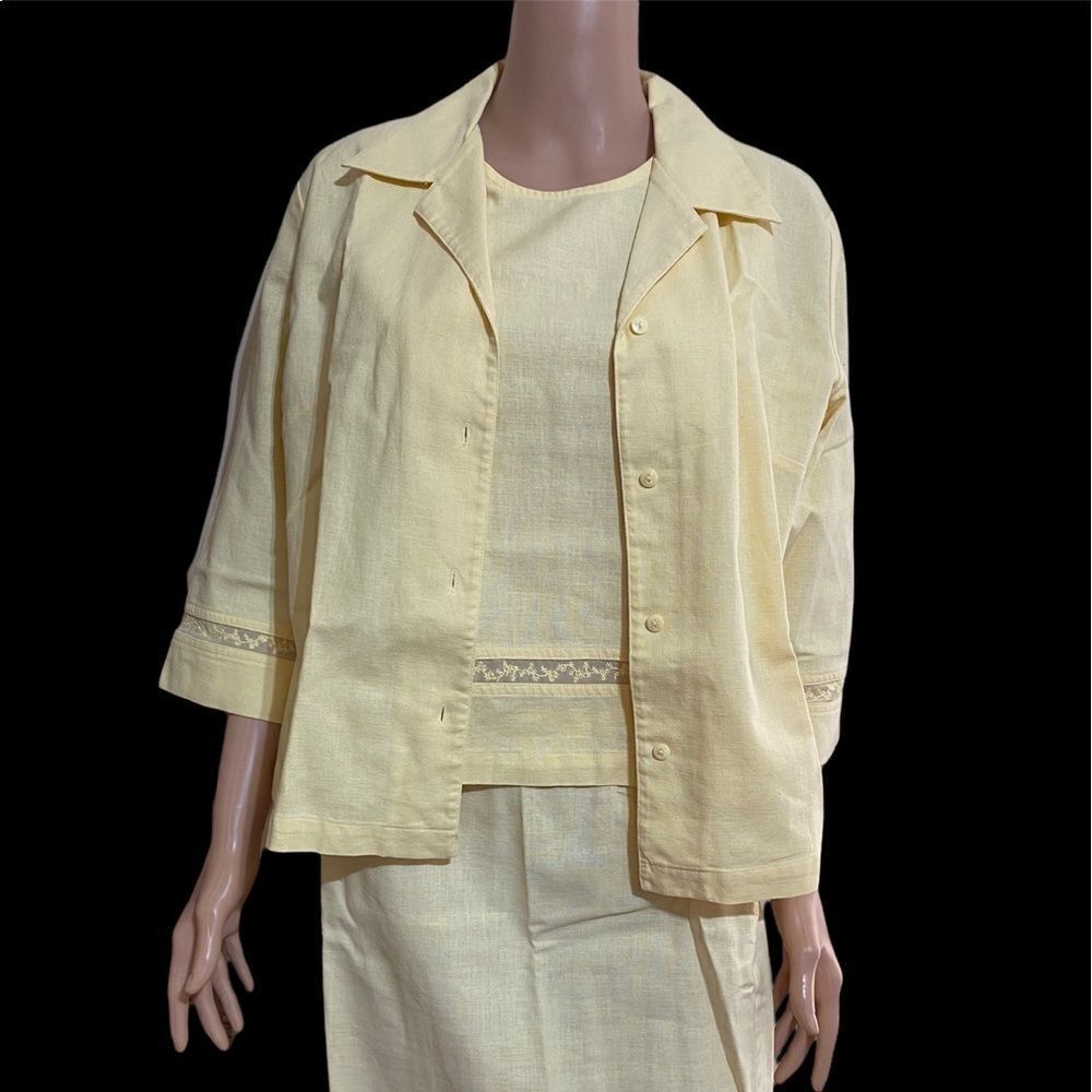 Vintage wrinkle free 3 piece linen/ cotton skirt suit
